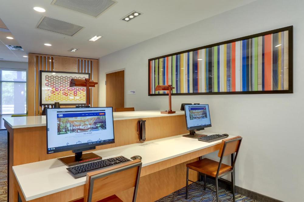 Holiday Inn Express & Suites - Winston - Salem SW - Clemmons by IHG